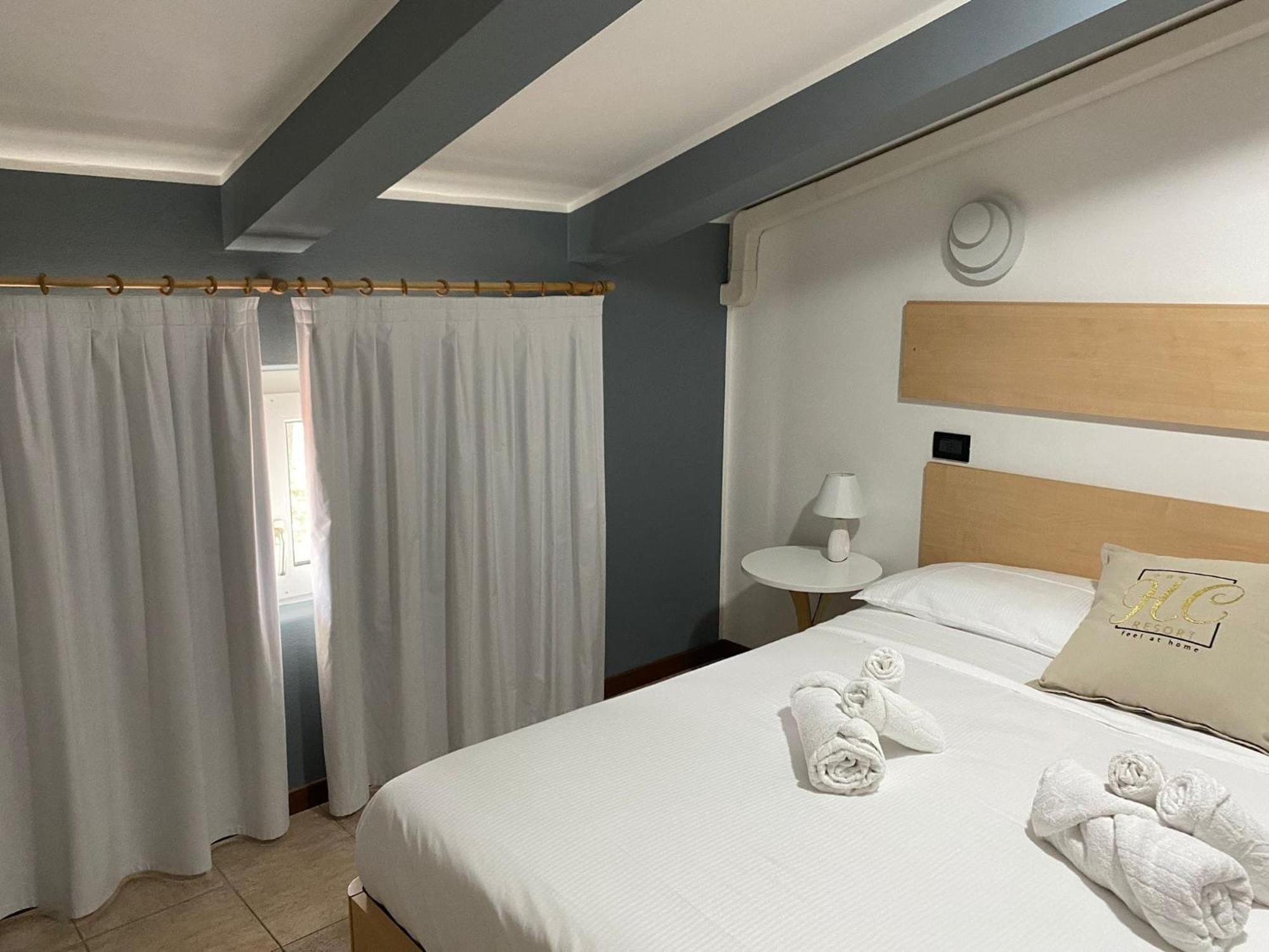 Hotel Hc Resort Lignano Lignano Sabbiadoro Exterior foto
